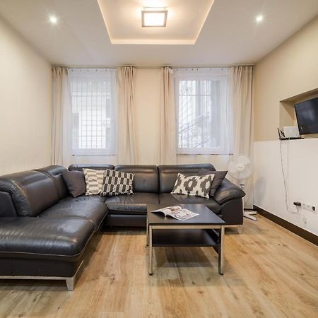 Dolly'S Duplex Home Boedapest Buitenkant foto